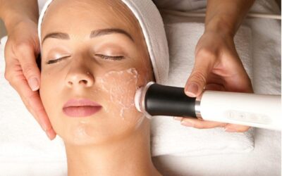 Blogs 8 Best Skin Clinic in Viman Nagar Pune – Glow & Oxygeneo Facials You Must Try in 2025